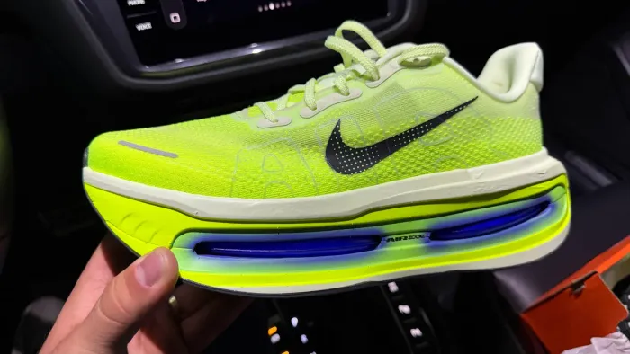Nike VOMERO PREMIUM