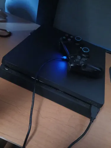 Playstation 4 Slim