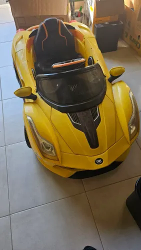 Mini Carro Elétrico Infantil Esporte c/ Controle