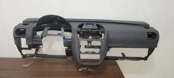 Painel corsa montana