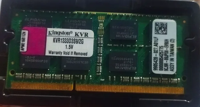 Memória RAM Kingston 2GB DDR3 1333MHz Notebook KVR1333D3S9/2G