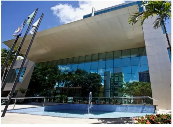 Centro comercial para aluguel com 968 metros quadrados em Boa Vista - Recife - PE