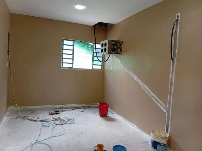 PINTOR DISPONÍVEL