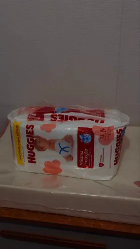 HUGGIES PROTEÇÃO ACOLCHOADA M ? 72 UNIDADES