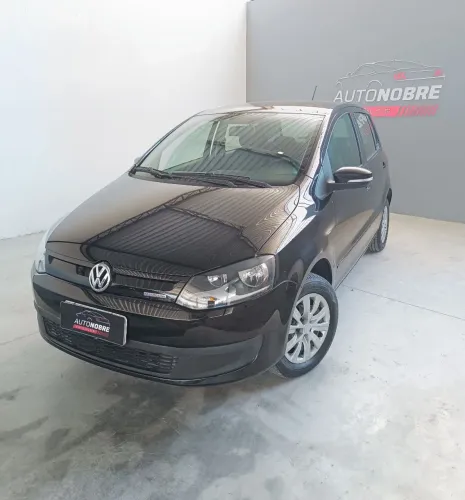 Volkswagen Fox Bluemotion 1.0 MI Total Flex 12V 5P 2014