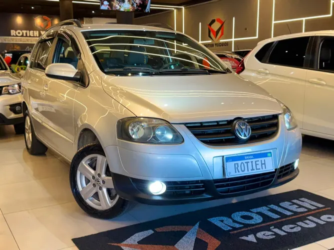 Volkswagen Spacefox 1.6/ 1.6 Trend Total Flex 8V 5P 2010