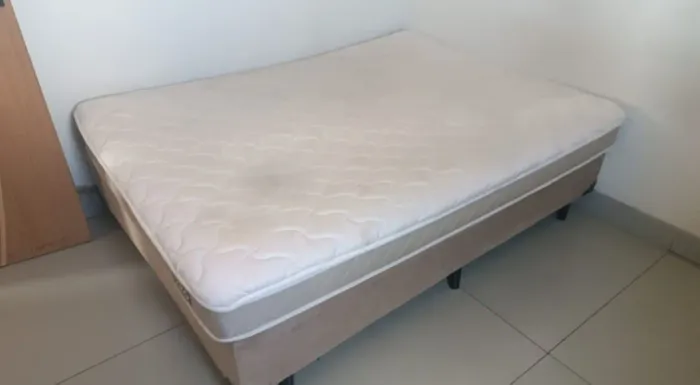 Cama box de casal com colchão