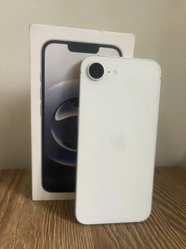 iPhone 16 E