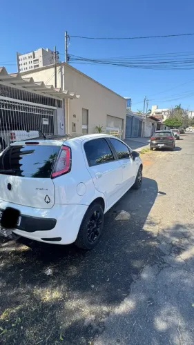 Fiat Punto Attractive 1.4 Fire Flex 8V 5P 2013