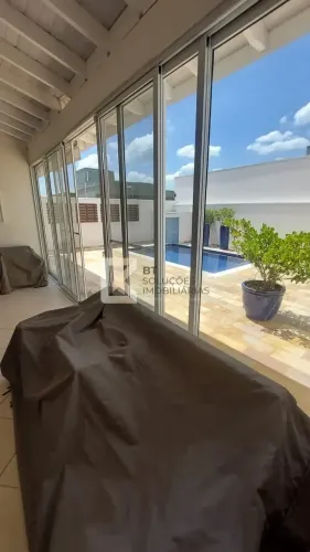 Belíssima Casa com Piscina, 4 suítes, à venda,Condomínio Residencial da Villa Suíça, Vila 