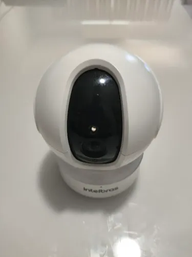 Câmera IC4 intelbras