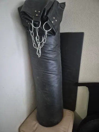 Saco de boxe com enchimento