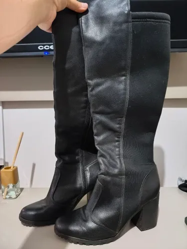 Bota cano alto