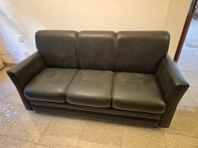 Sofa de corino preto