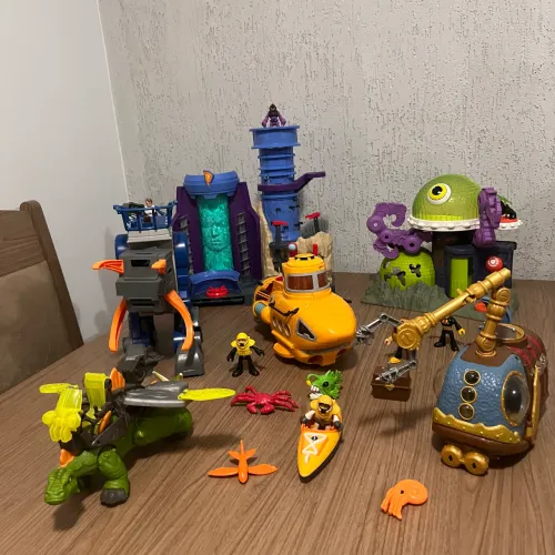 Lote de brinquedos Fisher-Price Imaginext: Vilões, bases, veículos e monstros!