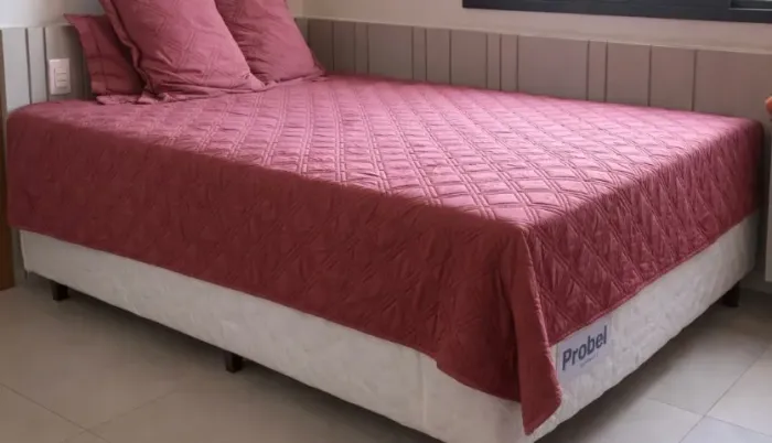Cama Box Casal Probel 1,38x1,88 - Ótimo estado - Pouco uso - quarto visitas