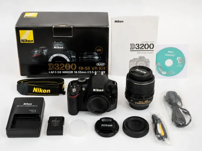 Nikon D3200 DSLR Digital Camera 24,2mp + Lente 18-55mm VR + Kit Completo | Com Nota Fiscal