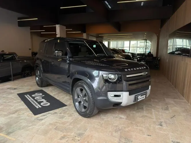 Land Rover Defender 110 2.0 Turbo HSE SI4 AUT 2021