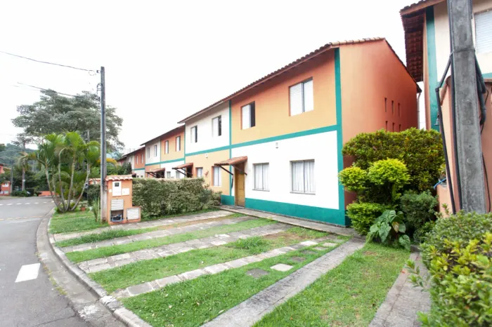 Casa no condomínio Village Park Jaraguá para venda com 3 quartos, 72m²