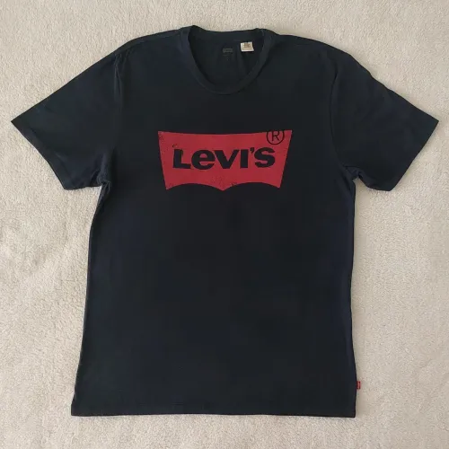 camiseta azul marinho levi's original