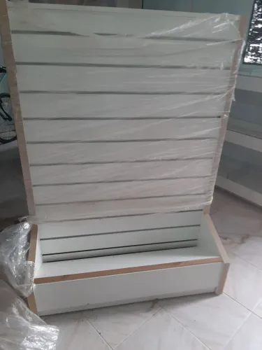 Expositor MDF Canaleta (Tipo Canaletado) com Base - Ótimo p/ Loja