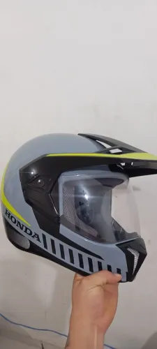 CAPACETE DA HONDA NUNCA USADO NUMERO 58 VALOR 450$