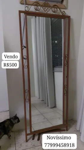 Espelho grande
