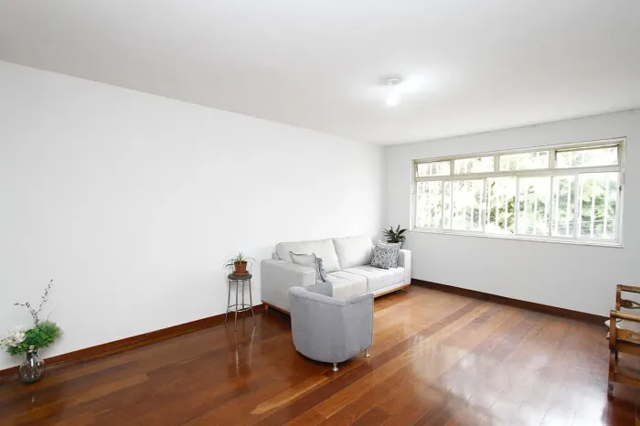 Apartamento à Venda - Coração de Jesus, 4 Quartos, 170 m2