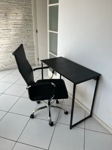 Mesa de Escritório 