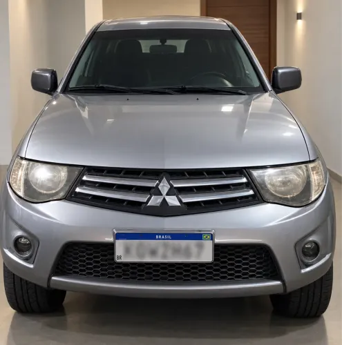 Mitsubishi L200 Triton GLS 3.2 CD TB Int.diesel MEC 2012