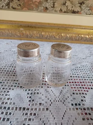 Saleiro e pimenteiro vintage