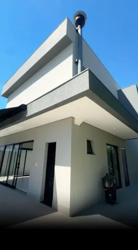 Vende-se belíssimo sobrado com 3 suítes no Condomínio Primor das Torres em Cuiabá MT
