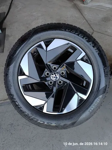 VENDO Jogo 4 rodas alumínio pintura diamantada VW TERA R16 com pneus 205/60 R16