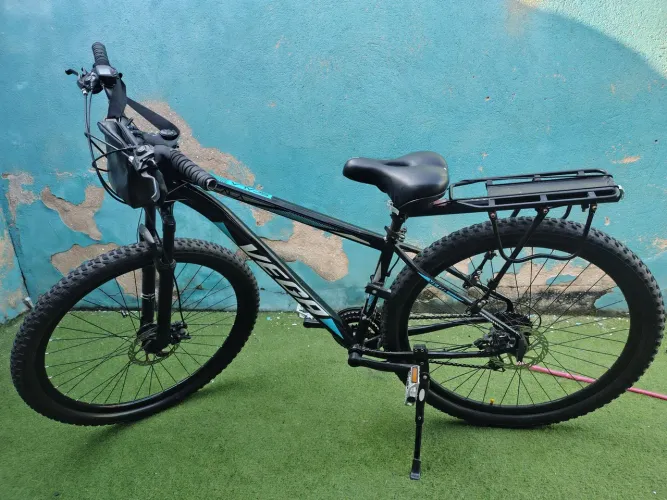 Bicicleta aro 29 com bagageiro pronta pra trabalhar