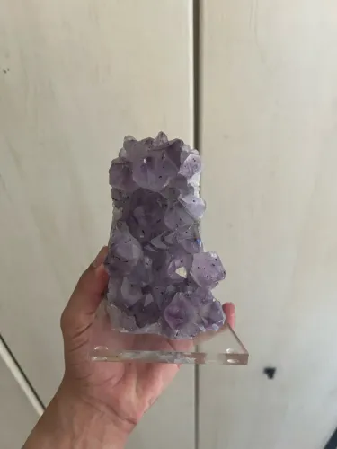 Drusa de Ametista Natural em Base de Acrílico - Cristal de Proteção