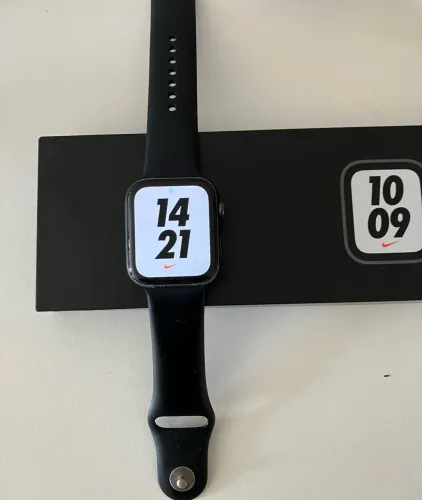 Apple Watch SE Nike + 44MM GPS Completo - Divido no cartão