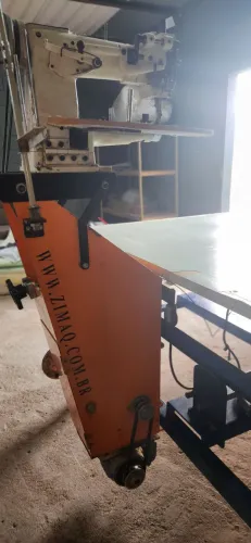 Maquina de costurar colchão