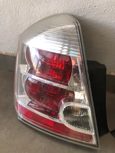 Par de lanternas traseira sentra 