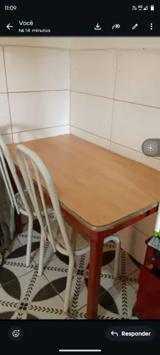 Mesa e 2 cadeira