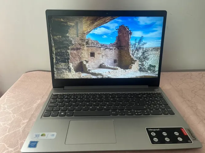 Notebook Lenovo 