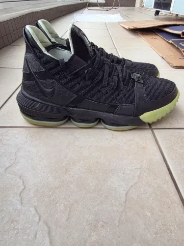 Tênis Nike Lebron 16 Glow (estilo CD2451-001)