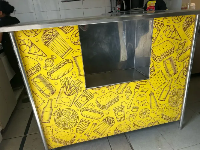 Bancada de inox - bom para fazer de balcão