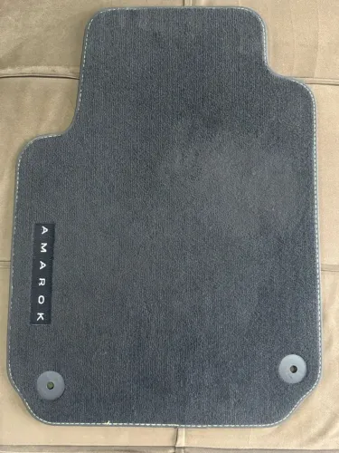 Tapete de carpete para Amarok