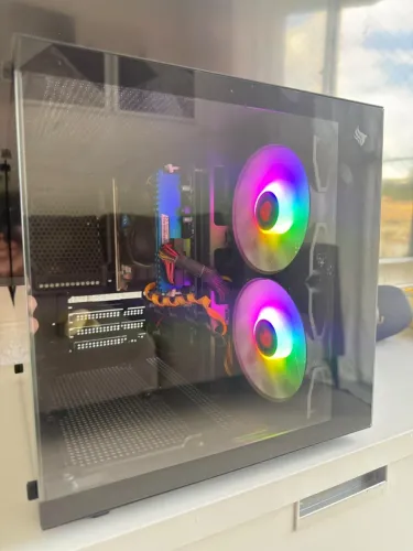 PC GAMER / ESCRITÓRIO - i5 7400 + 8GB RAM + SSD + HD - GABINETE RGB