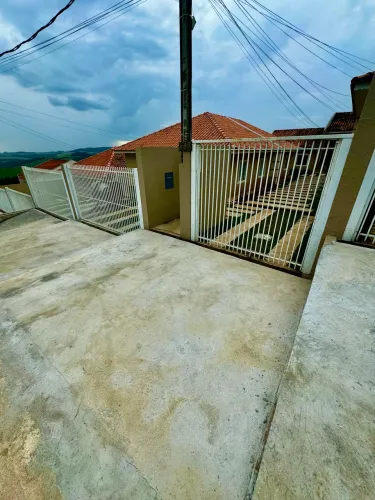 CASA 2 QUARTOS PARA LOCAÇÃO - VILA ROMANA | PONTA GROSSA Em Condomínio
