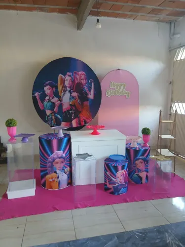 Pegue e monte e decoração completa
