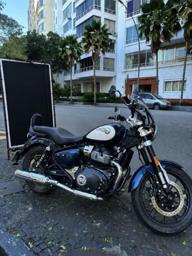 Royal Enfield 650 azul modelo estelar apenas 6500 km
