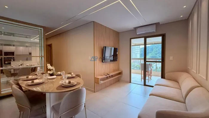 Apartamento à venda em Praia Grande, Canto do Forte com 2 suítes, 88m² e 2 vagas