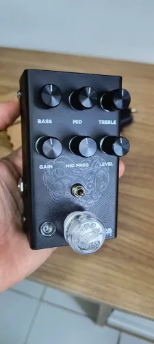 Pedal Darta Effects Blackheart: Distorção High Gain