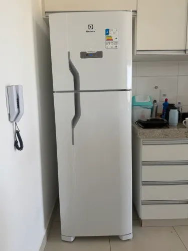 geladeira electrolux frost free 371 litros